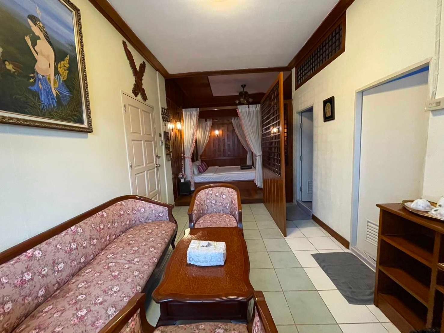 Oyo 75486 Anna Residence Jomtien Exterior photo